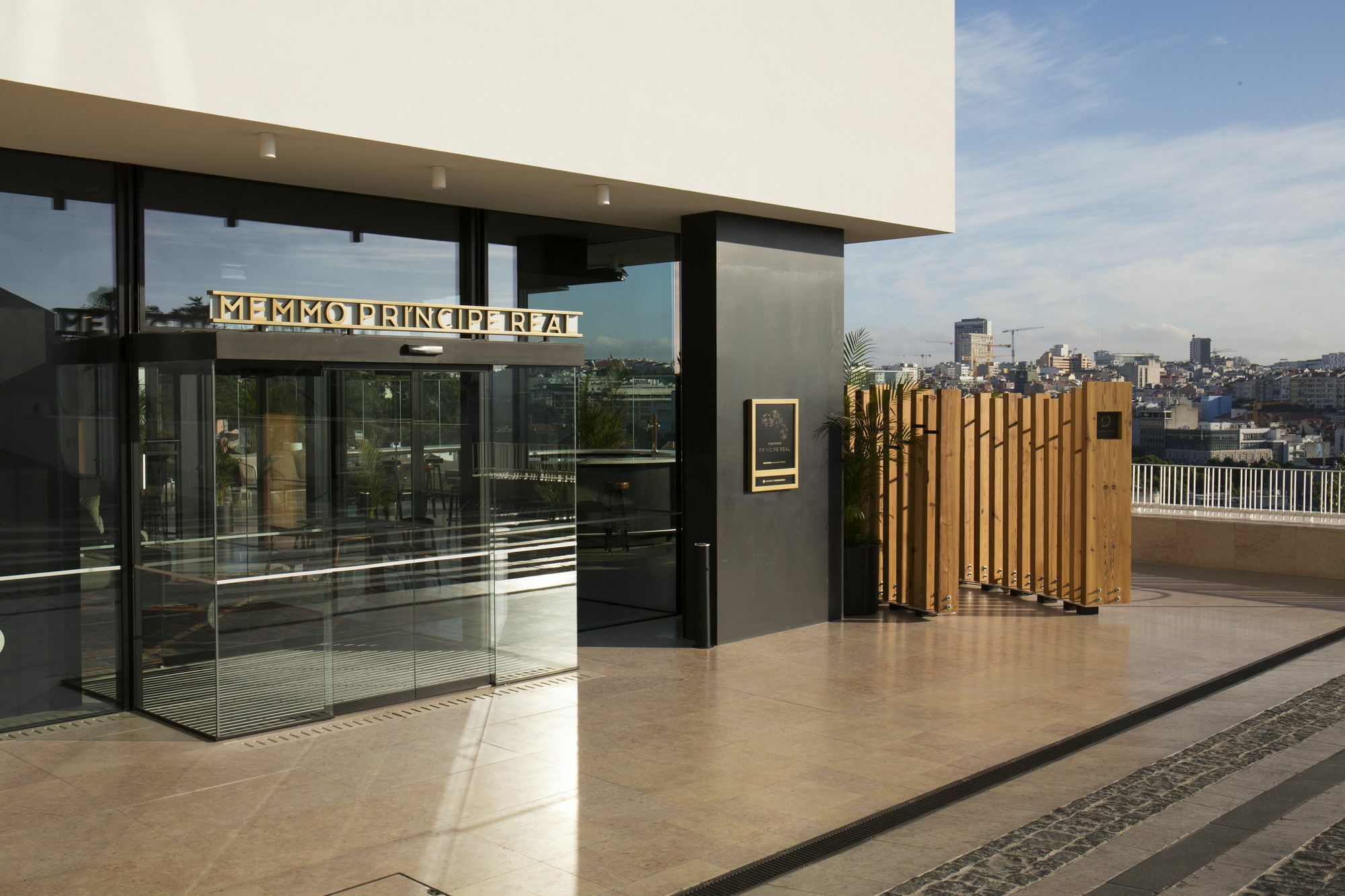 Memmo Principe Real, A Member Of Design Hotels Lisbon Exterior photo